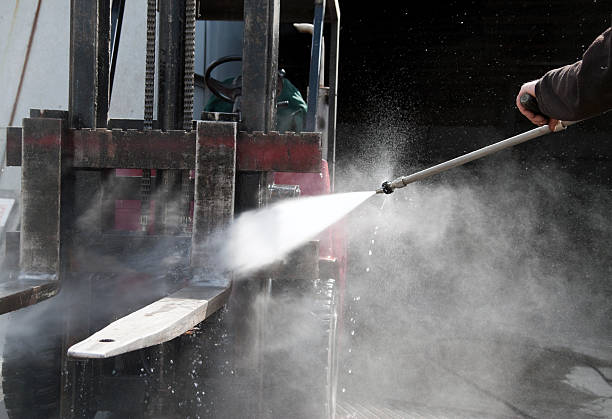 Best Driveway Cleaning and Restoration in Fruitland, NC